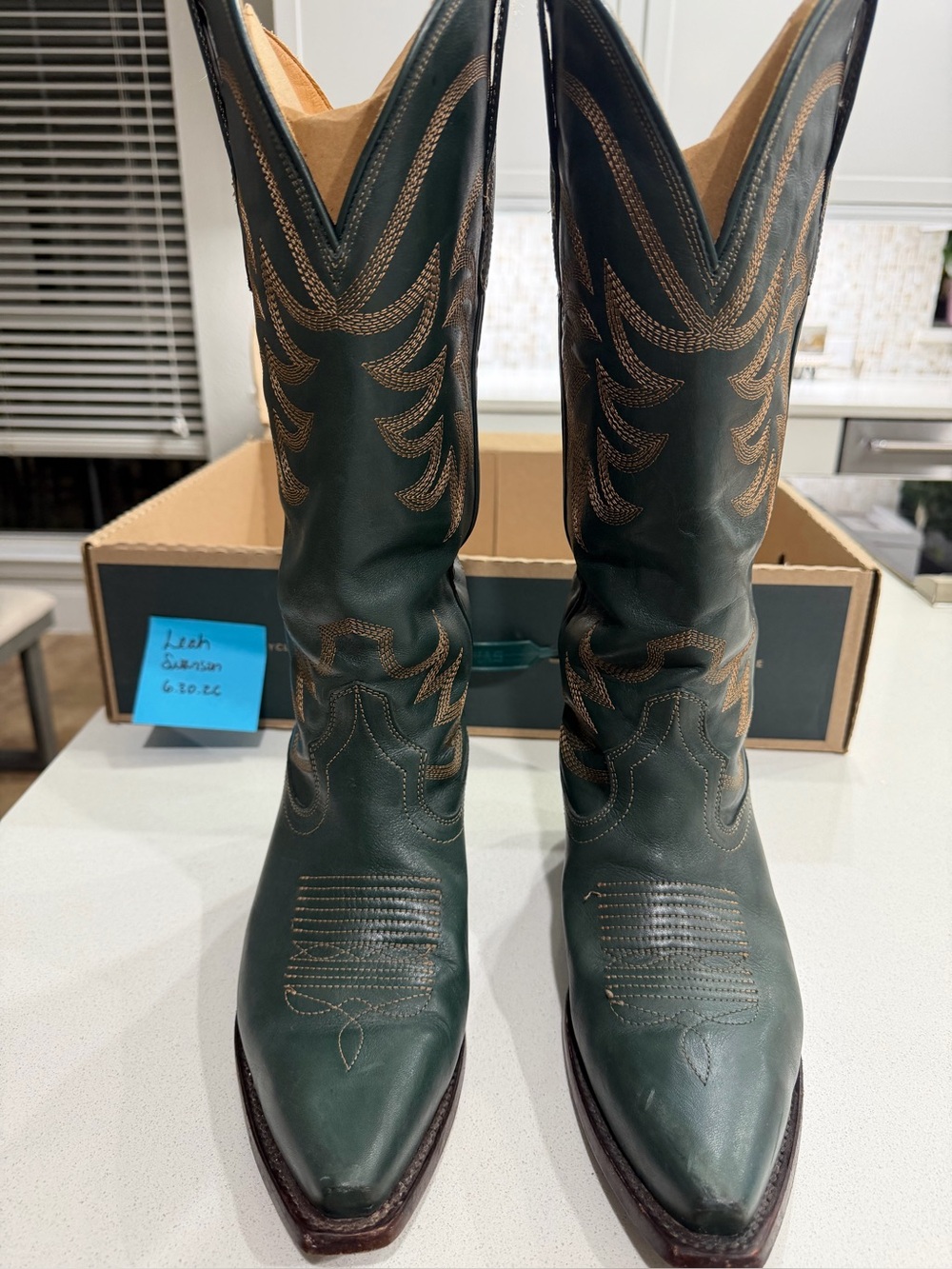 Tecovas The Annie Women's Boots in Teal.